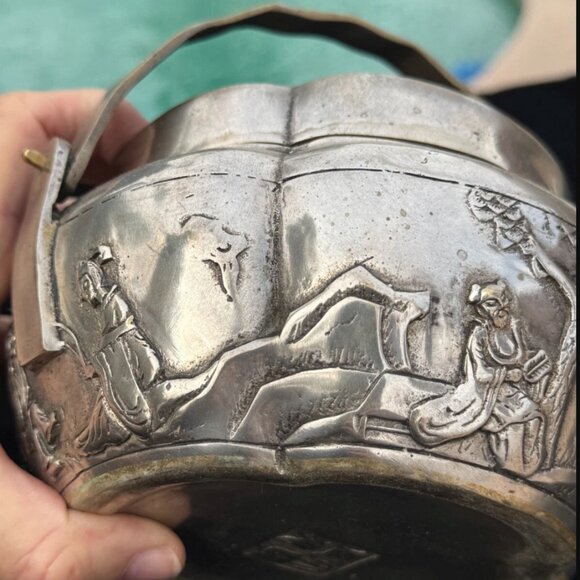 Antique Chinese White Bronze Hand Warmer Signed, Ornate Relief Scene Qing Style - Picture 7 of 12